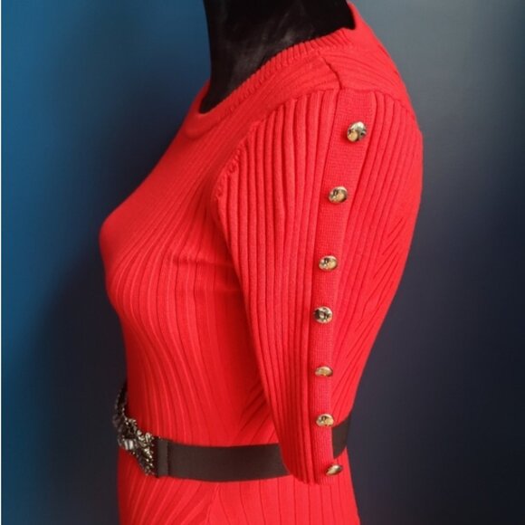 Red knitted dress - Picture 6 of 7